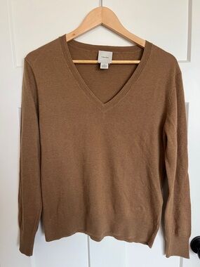 Calvin Klein Women's V-Neck Sweater - Camel Brown